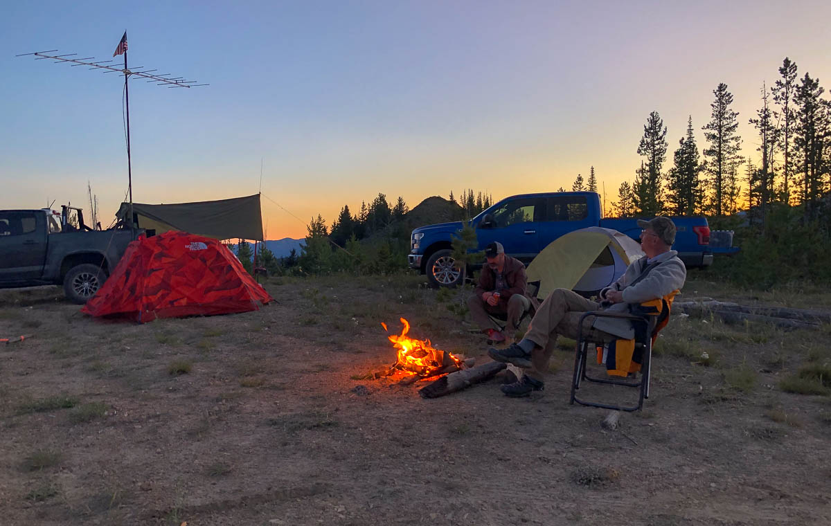 K7BWH & evening campfire on Fox Peak